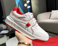 Кроссовки Valentino